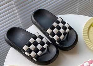 Checkered Slides in Black