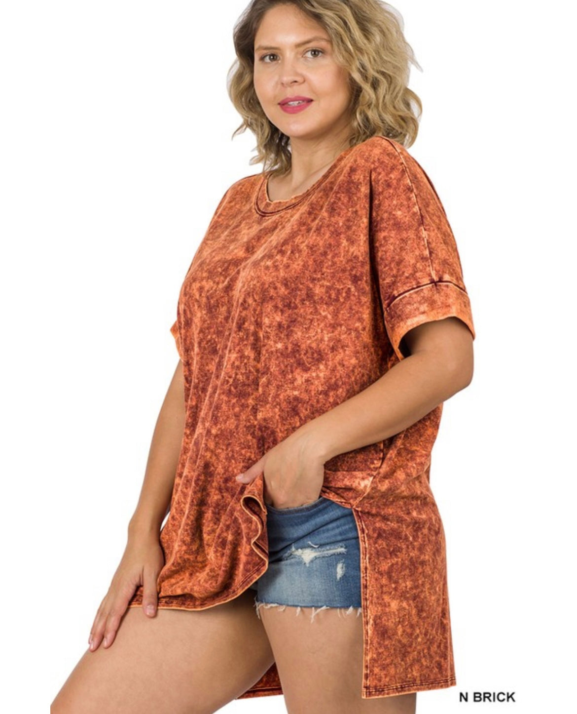 Curvy Mineral Wash Side Slit Tee in Brick