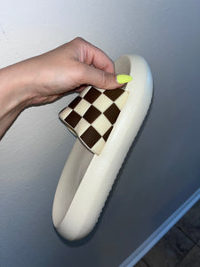 Checkered Slides in Cream