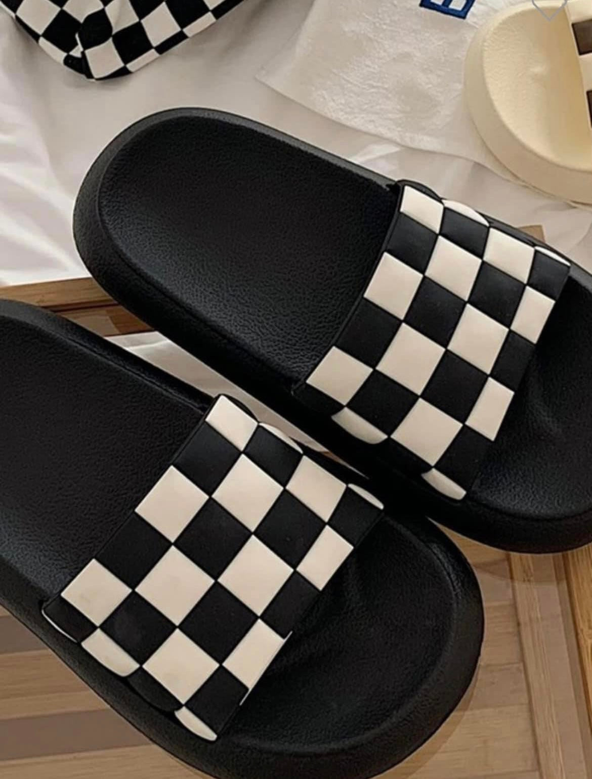 Checkered Slides in Black