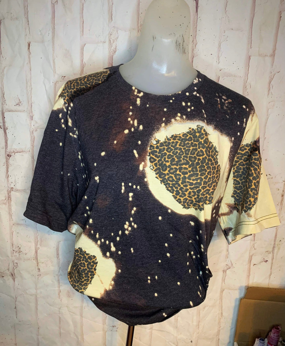 Leopard bleached tee